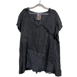 Johnny Was Tunic Top Size Lg Relaxed Fit Short Sleeve Black Eyelet Embroidered
